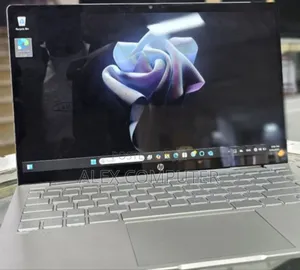 New Laptop HP Pavilion 15 8GB Intel Core I5 SSD 512GB