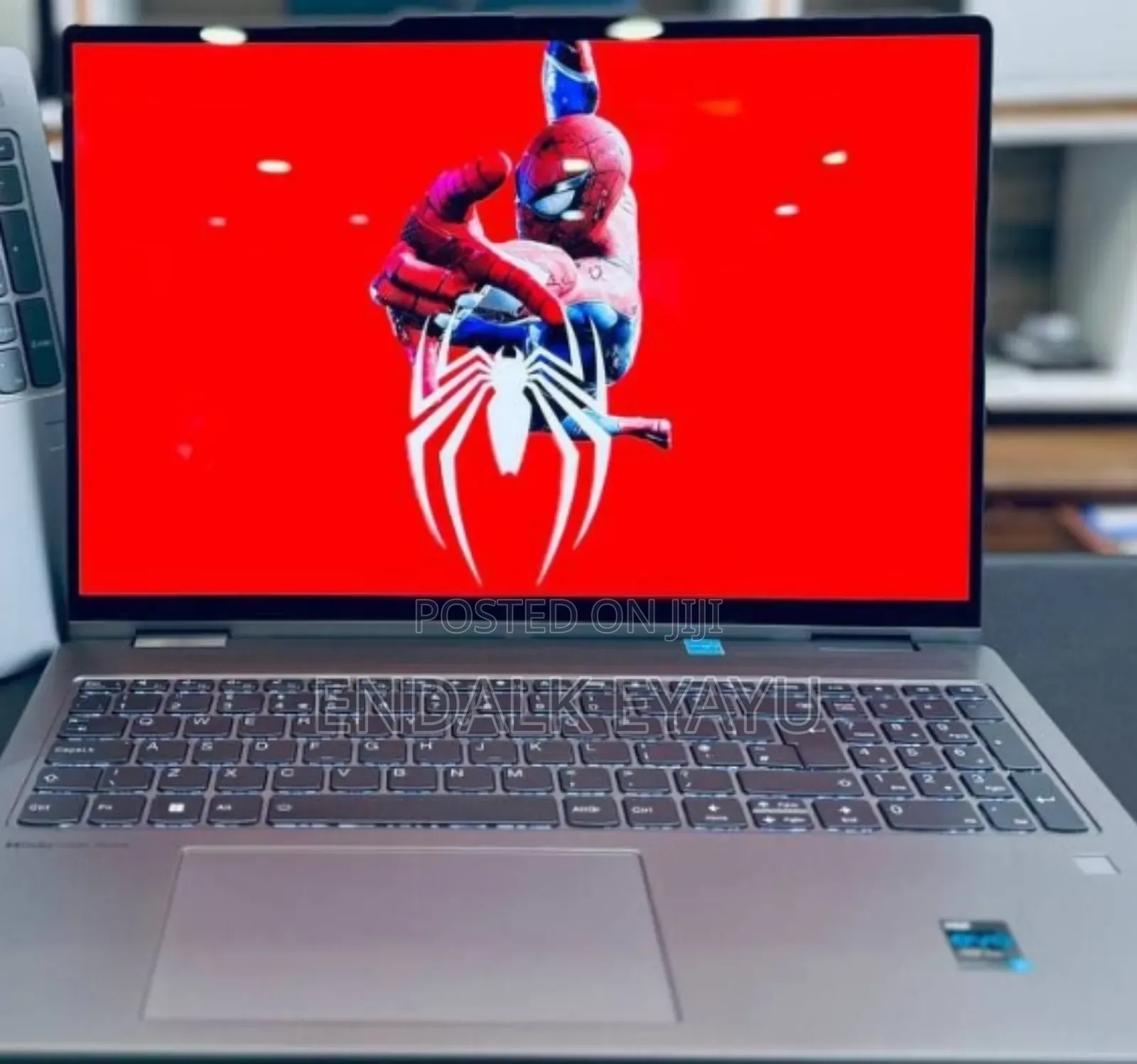 New Laptop Lenovo Yoga 7i 16GB Intel Core I7 SSD 1T