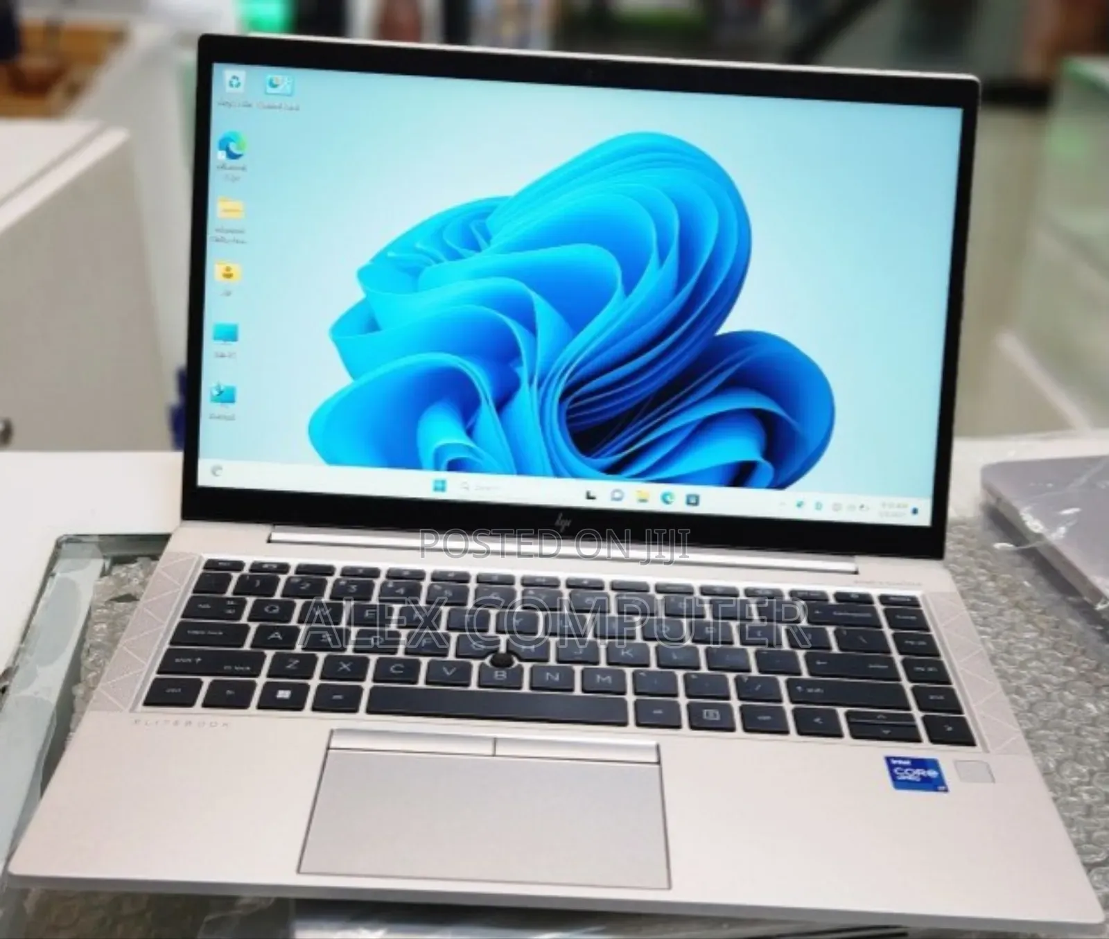 New Laptop HP EliteBook 840 G8 16GB Intel Core I7 SSD 512GB