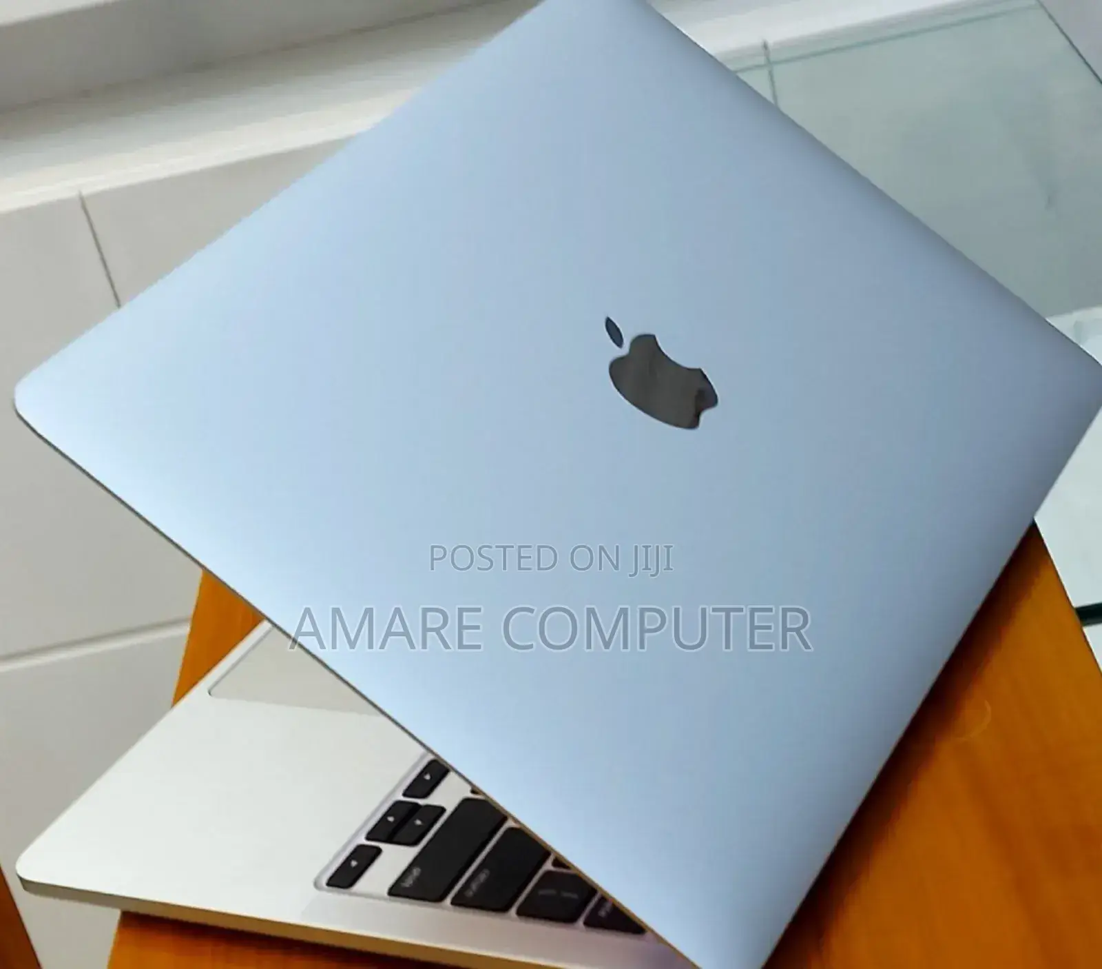 New Laptop Apple MacBook Pro M1 8GB Apple M1 SSD 512GB