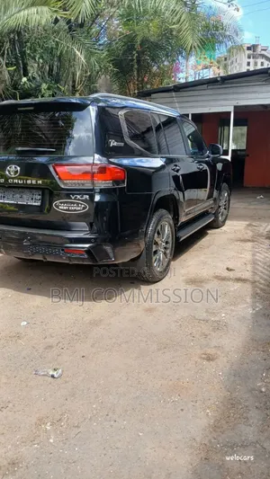 Toyota Land Cruiser 3.3 Diesel 4WD 2022 Black