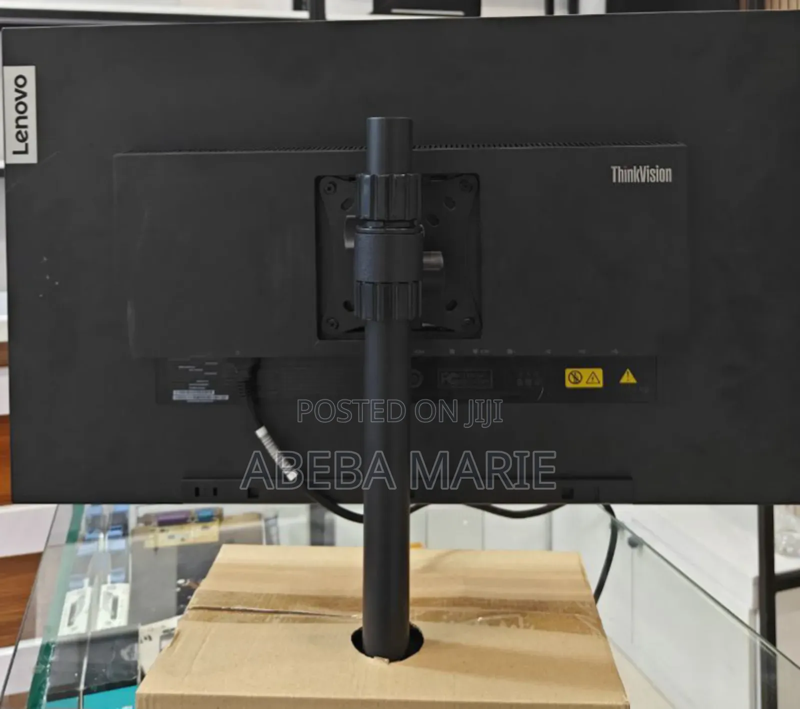 Lenovo Thinkvision Monitor
Model- P27h-20
Screen