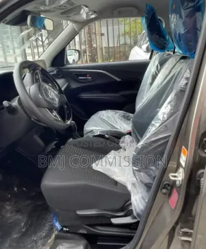 New Suzuki Swift 2024 Gray