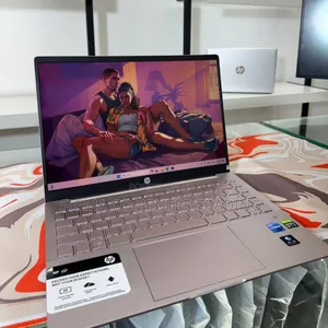 New Laptop HP 14-Dq1025cl 16GB Intel Core I7 SSD 512GB