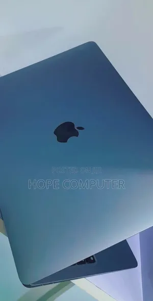 New Laptop Apple MacBook Air 2020 M1 8GB Apple M1 SSD 256GB