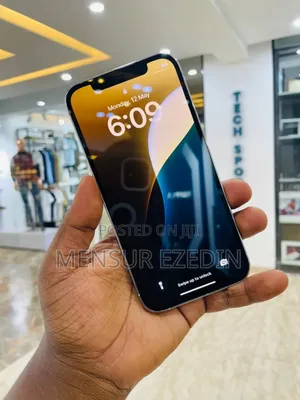 Photo - Apple iPhone 12 Pro 128 GB White