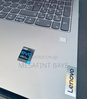 Photo - New Laptop Lenovo Yoga 7i 16GB Intel Core I7 SSD 1T