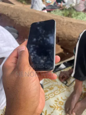 Photo - Apple iPhone X 256 GB White