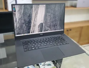 New Laptop Dell Precision 5540 32GB Intel Core I7 SSD 512GB