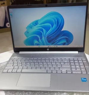 New Laptop HP Stream Notebook 8GB Intel Core I3 SSD 1T