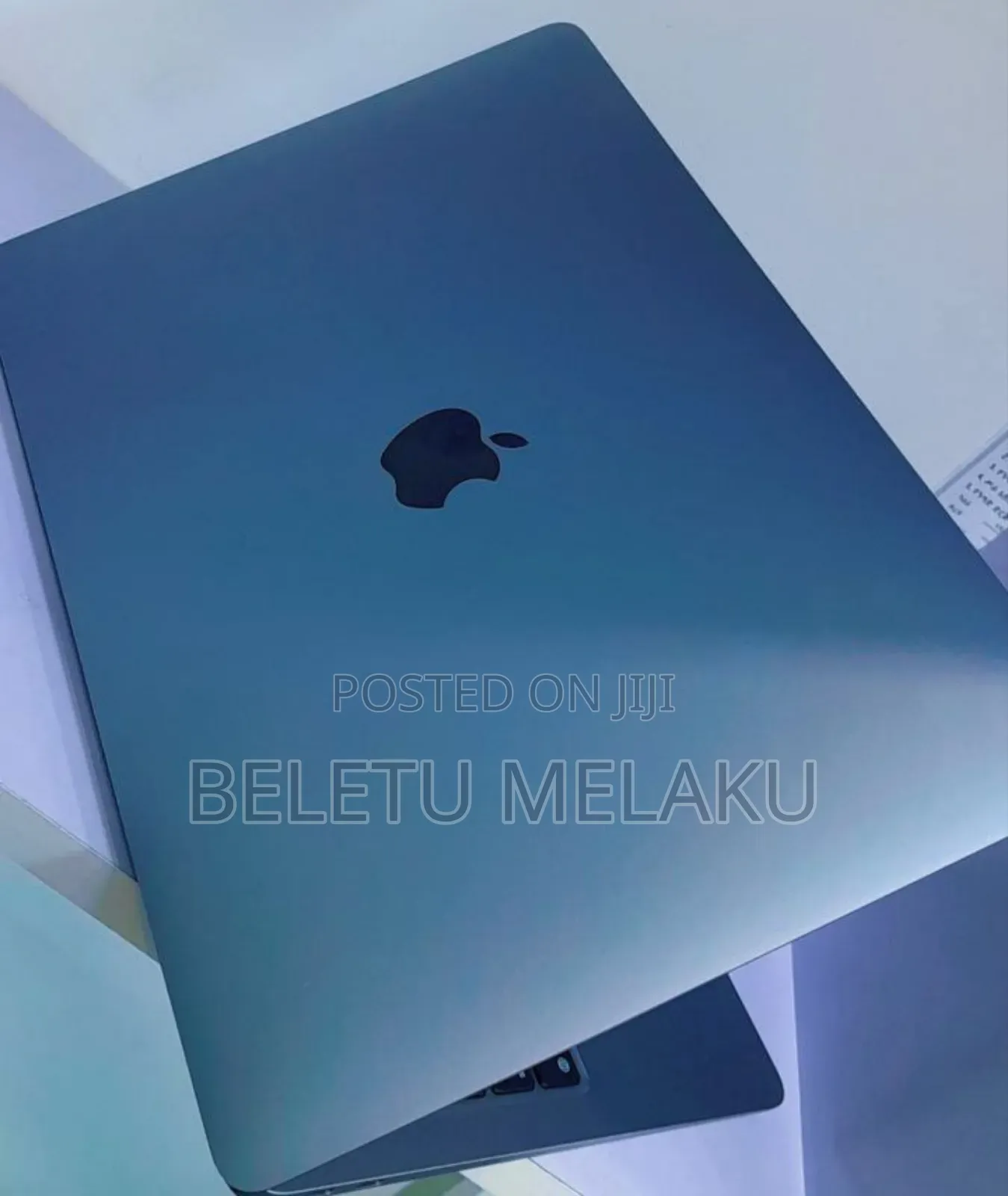 New Laptop Apple MacBook Air 8GB Apple M1 SSD 256GB