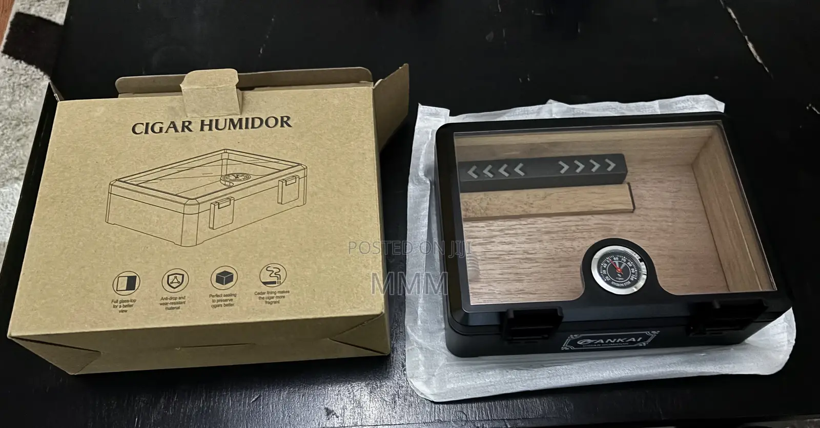 Cigar Humidor Humidifier Hygrometer 20-25 Cigars (Black)