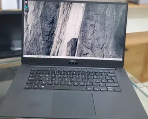 New Laptop Dell Precision 5540 32GB Intel Core I7 SSD 512GB