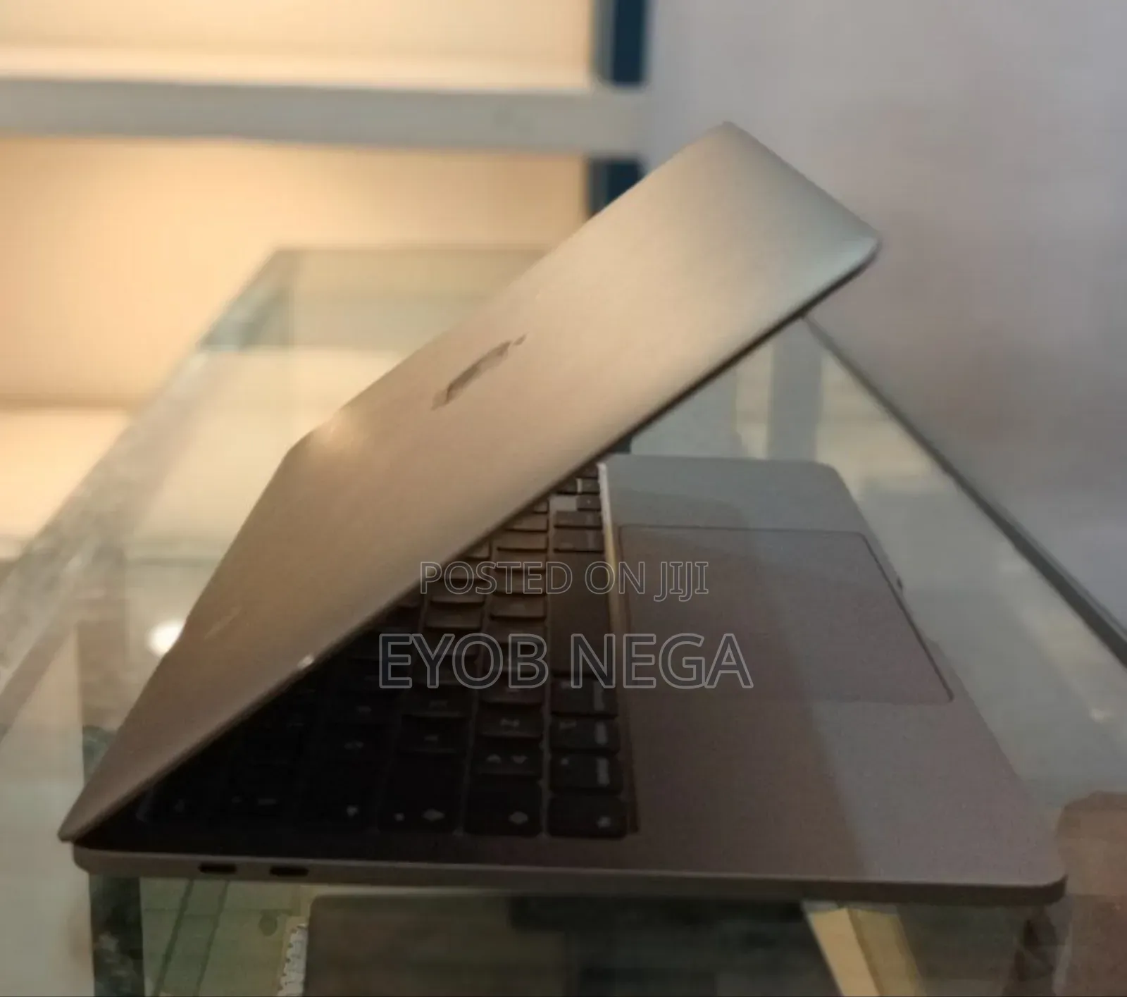 New Laptop Apple MacBook Pro 2020 16GB Intel Core I5 SSD 512GB