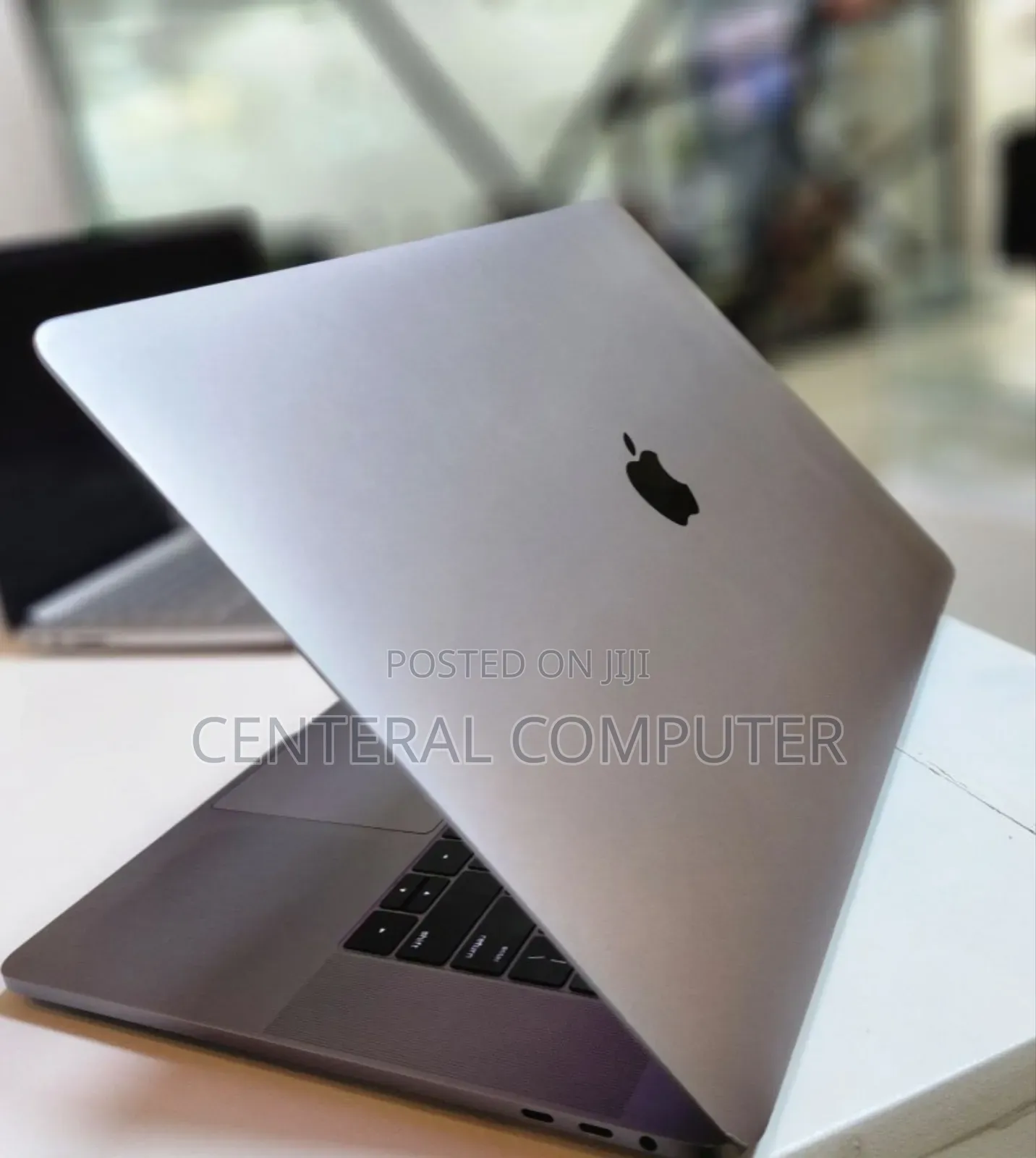 New Laptop Apple MacBook 2016 16GB Intel Core I7 SSD 256GB