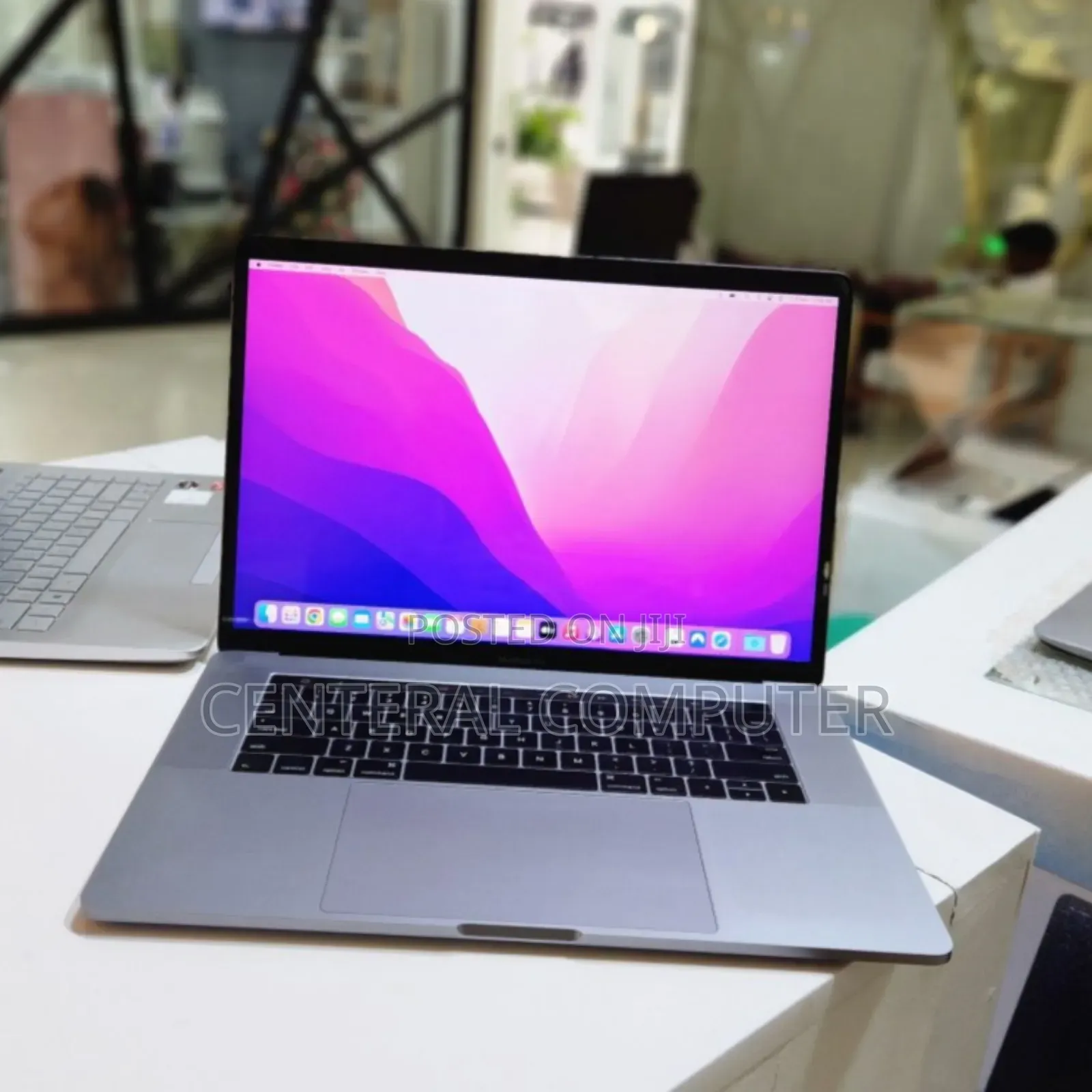 New Laptop Apple MacBook 2016 16GB Intel Core I7 SSD 256GB