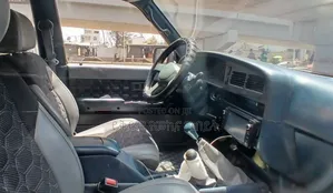 Toyota Hilux Surf 1992 Blue