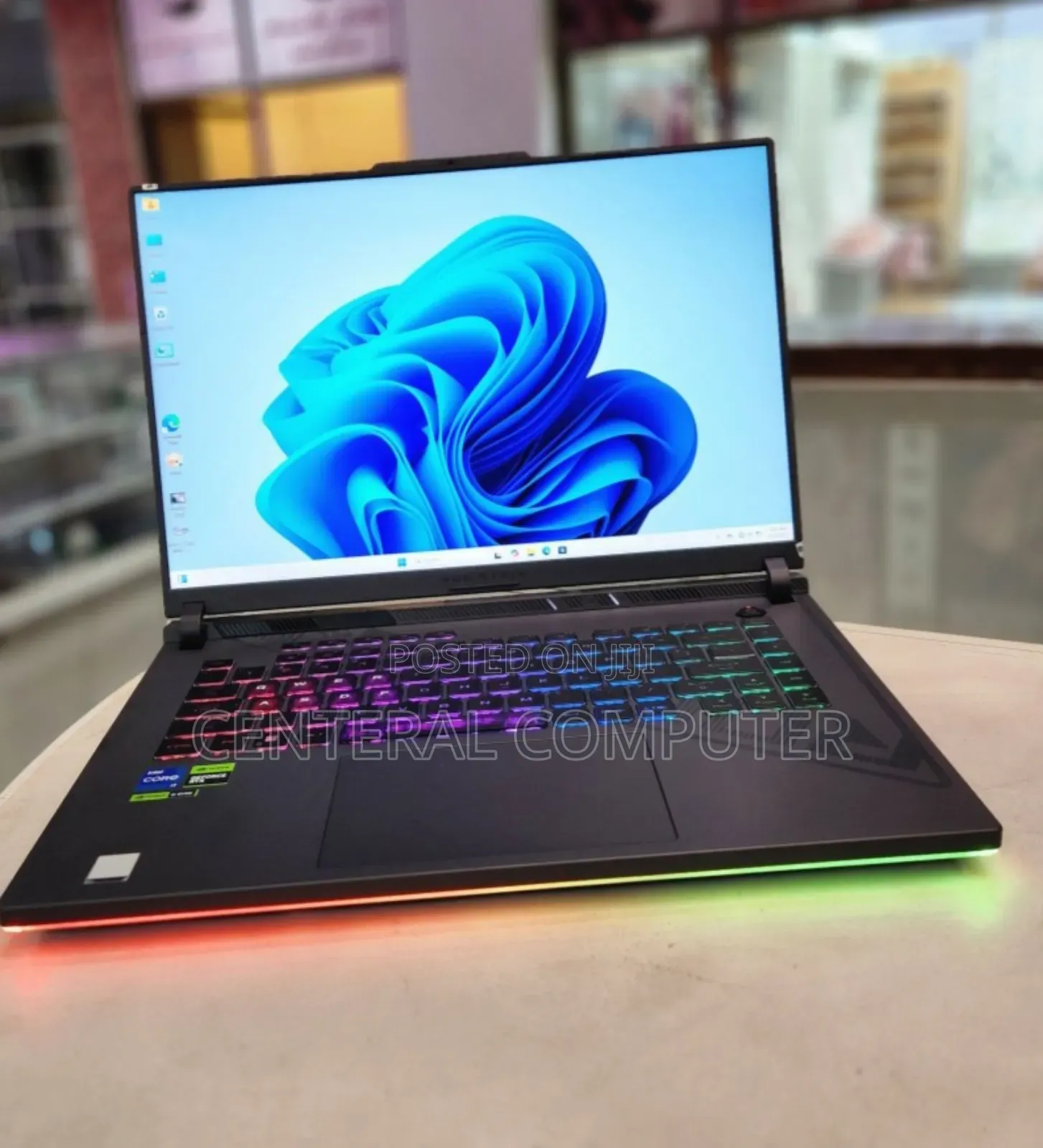 New Laptop Asus ROG G750JH 16GB AMD Ryzen 9 SSD 512GB