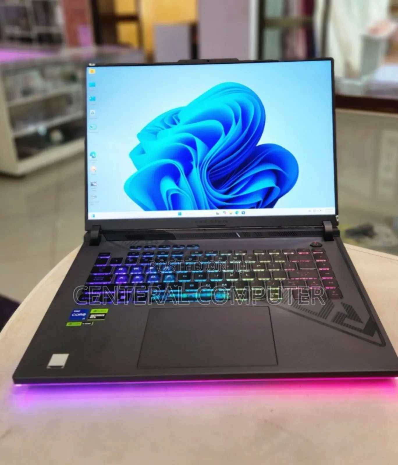 New Laptop Asus ROG G750JH 16GB AMD Ryzen 9 SSD 512GB