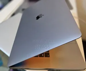 New Laptop Apple MacBook Pro 2019 16GB Intel Core I9 SSD 1T