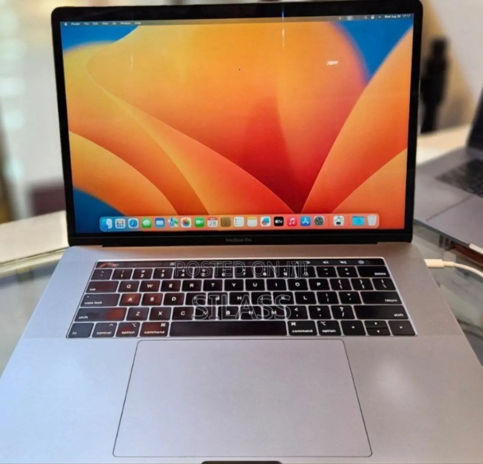 New Laptop Apple MacBook Pro 2019 16GB Intel Core I9 SSD 1T