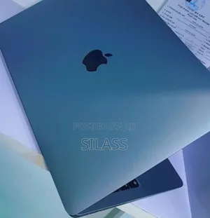 Photo - New Laptop Apple MacBook Air 2020 M1 8GB Apple M1 SSD 256GB