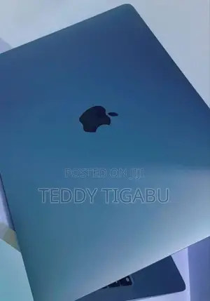 Photo - New Laptop Apple MacBook Air 8GB Intel Core I7 SSD 256GB