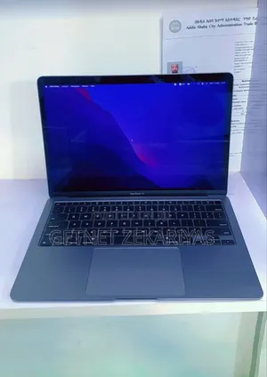 New Laptop Apple MacBook Air 8GB Apple M1 SSD 256GB