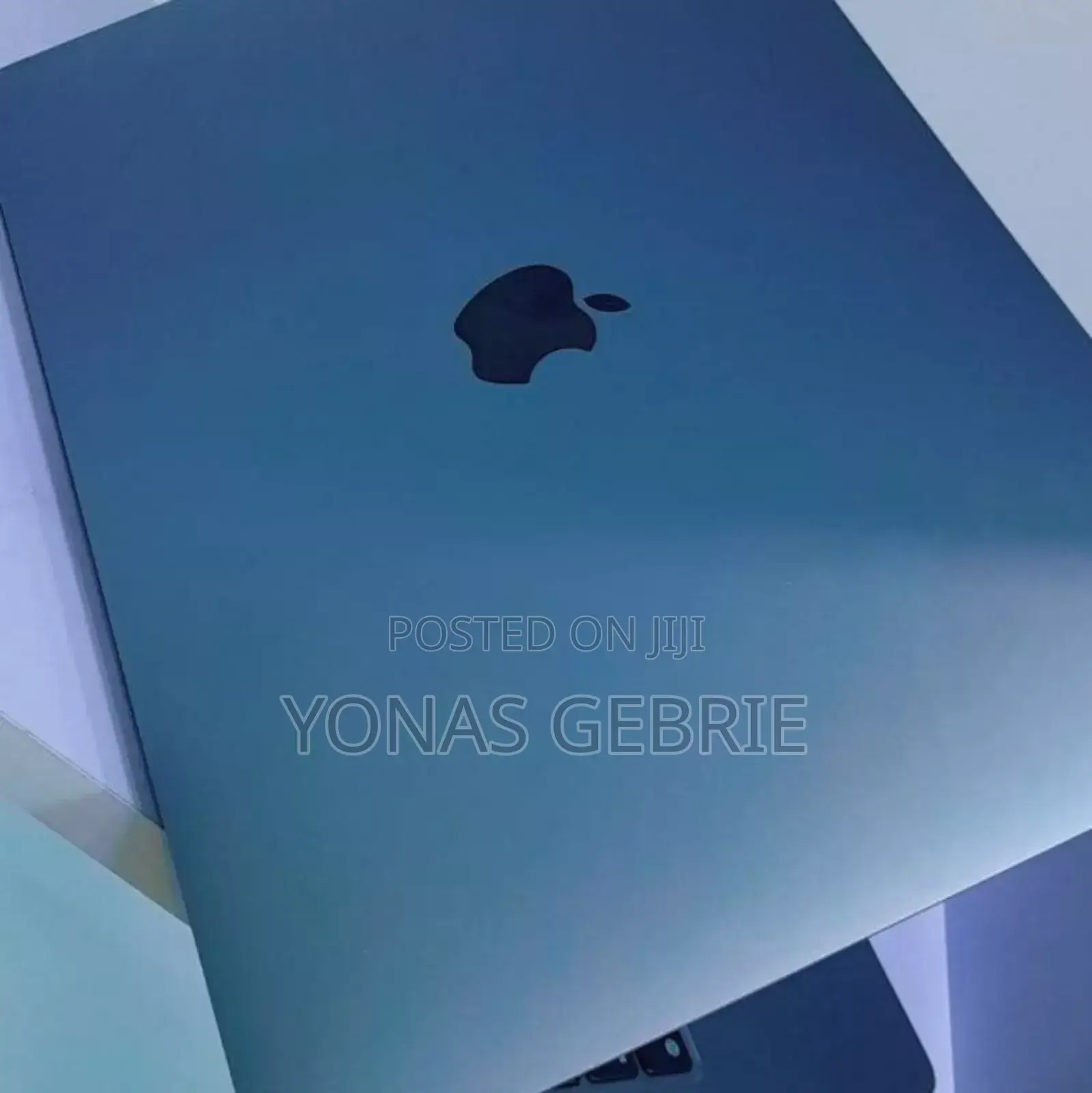 New Laptop Apple MacBook Air 2020 M1 8GB Apple M1 SSD 256GB