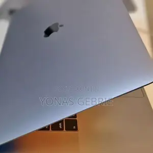 Photo - New Laptop Apple MacBook Pro 2019 64GB Intel Core I9 SSD 1T