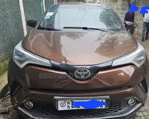Toyota C-HR 2017 Brown