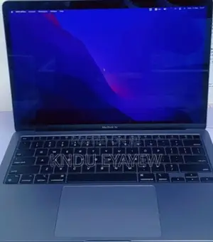 New Laptop Apple MacBook Pro M1 8GB Intel Core I7 SSD 256GB