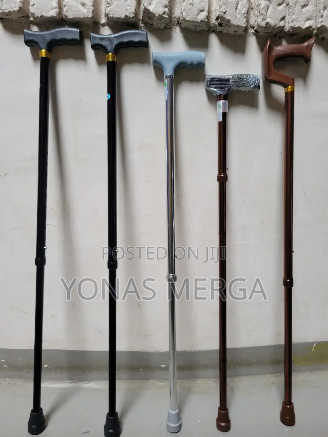 Top Quality Walking Stick in Aluminum Therefore Very Light