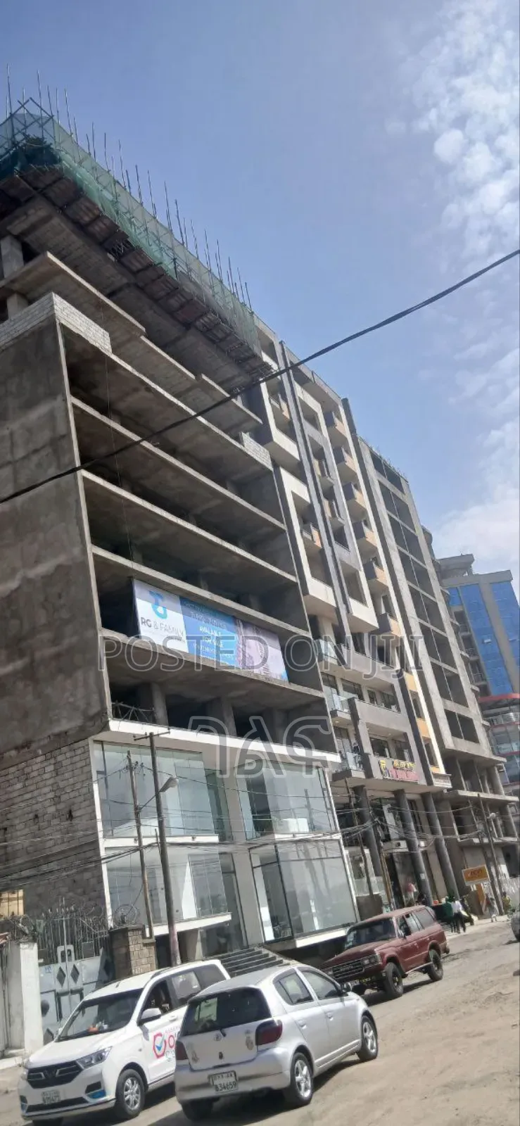 መሀል ቦሌ ላይ 98% ድረስ የተጠናቀቁ በ6 ወር የምትረከቧቸውን የንግድ ሱቆች በ15%