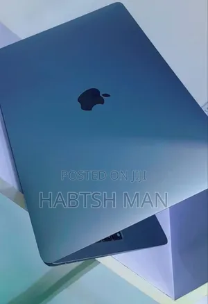 Photo - New Laptop Apple MacBook Air 2020 M1 8GB Apple M1 SSD 256GB