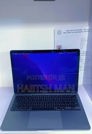 New Laptop Apple MacBook Air 2020 M1 8GB Apple M1 SSD 256GB