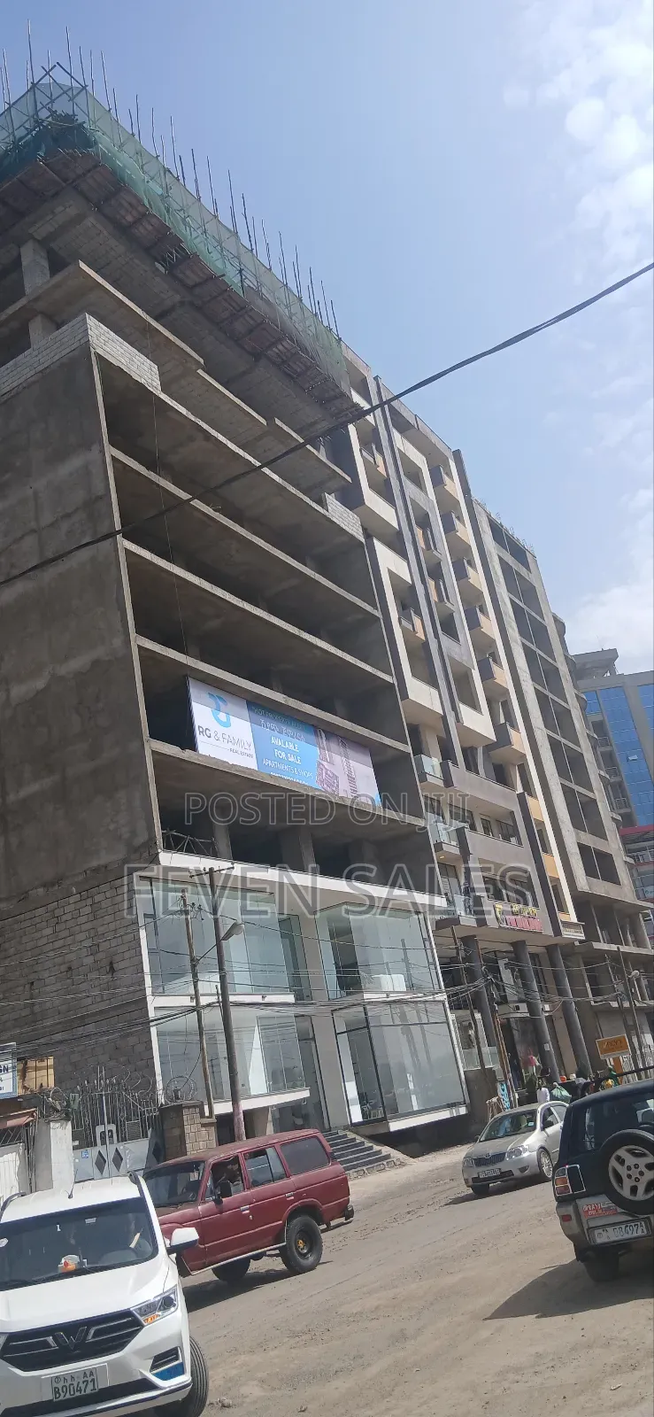 ተወዳጅ በሆነዉ የንግድ ቦታ በመሀል ቦሌ