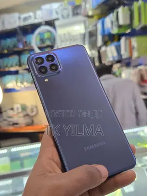 Photo - Samsung Galaxy M33 5G 128 GB