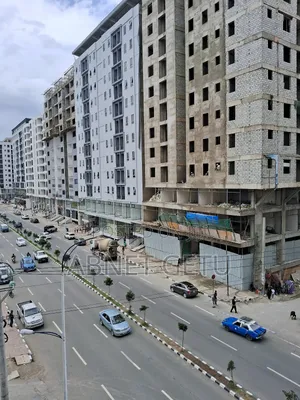 3bdrm Apartment in Jenboro Realestate, Bole for sale