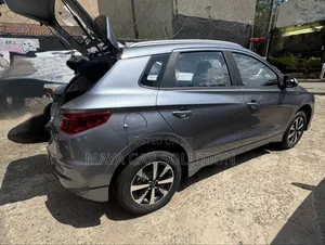 New BYD E2 43 kWh 94 hp FWD 2024 Gray