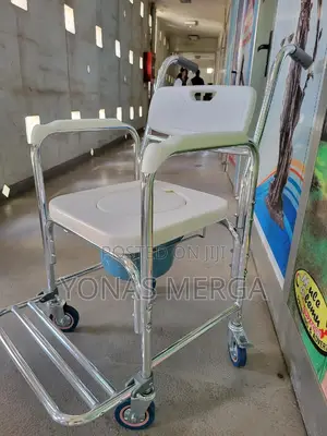 Photo - Toilet Chair፶漆shower Chair預፩bucket That Can Be Drawn Carried