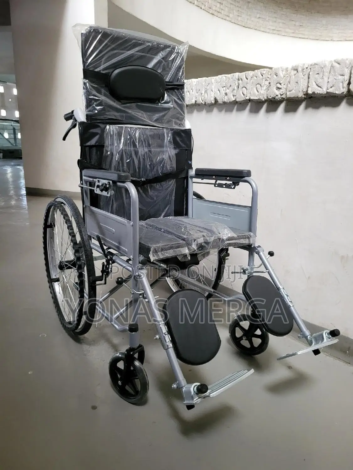 Semi Lying Elderly Transport Wheelchairs,Nice