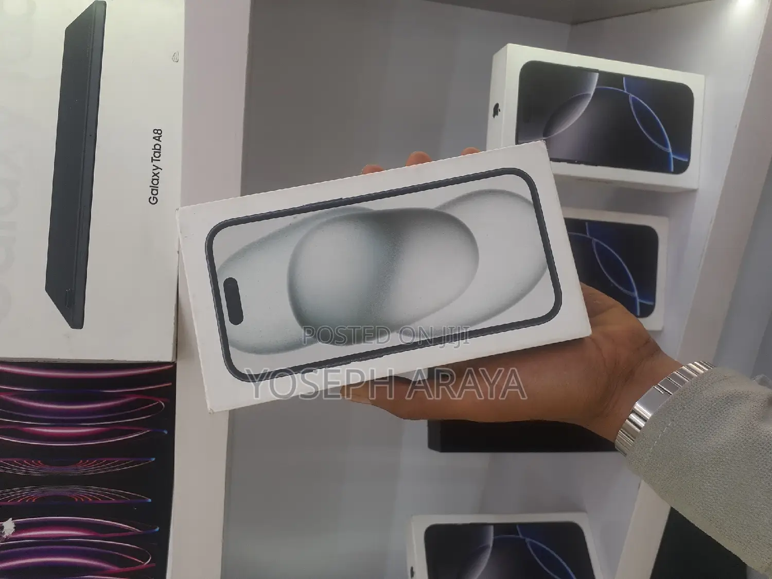 New Apple iPhone 15 256 GB Black