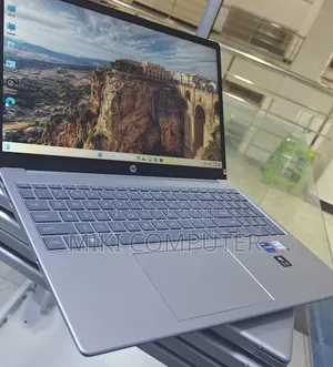 New Laptop HP Stream Notebook 16GB Intel Core I7 SSD 512GB