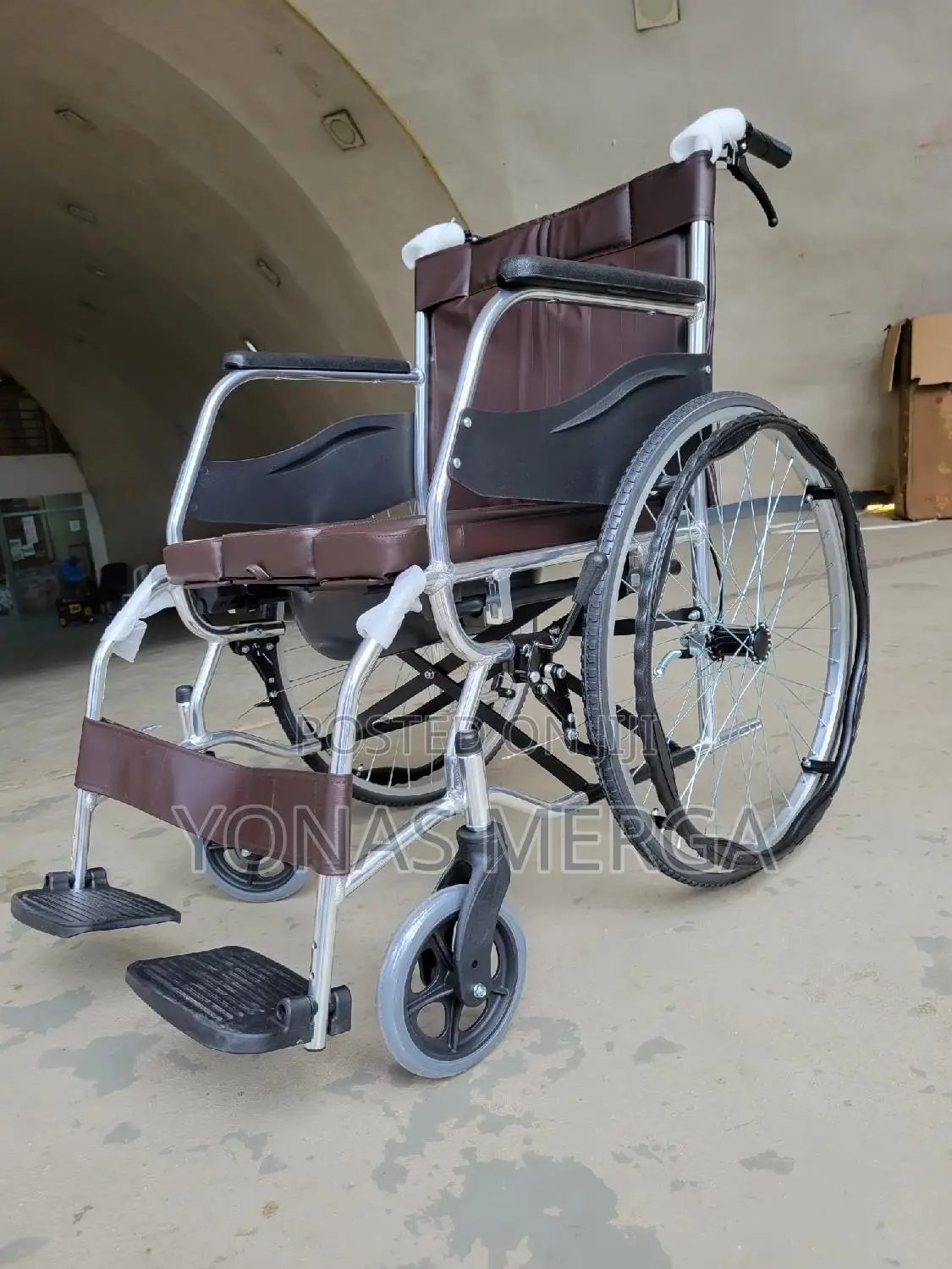 Toilet Wheelchair፳页for Old People Disabled Can Bear 150kg