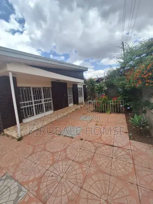 Photo - 4bdrm Villa in ሃያት ዞን የማይታመን ዋጋ, Bole for sale