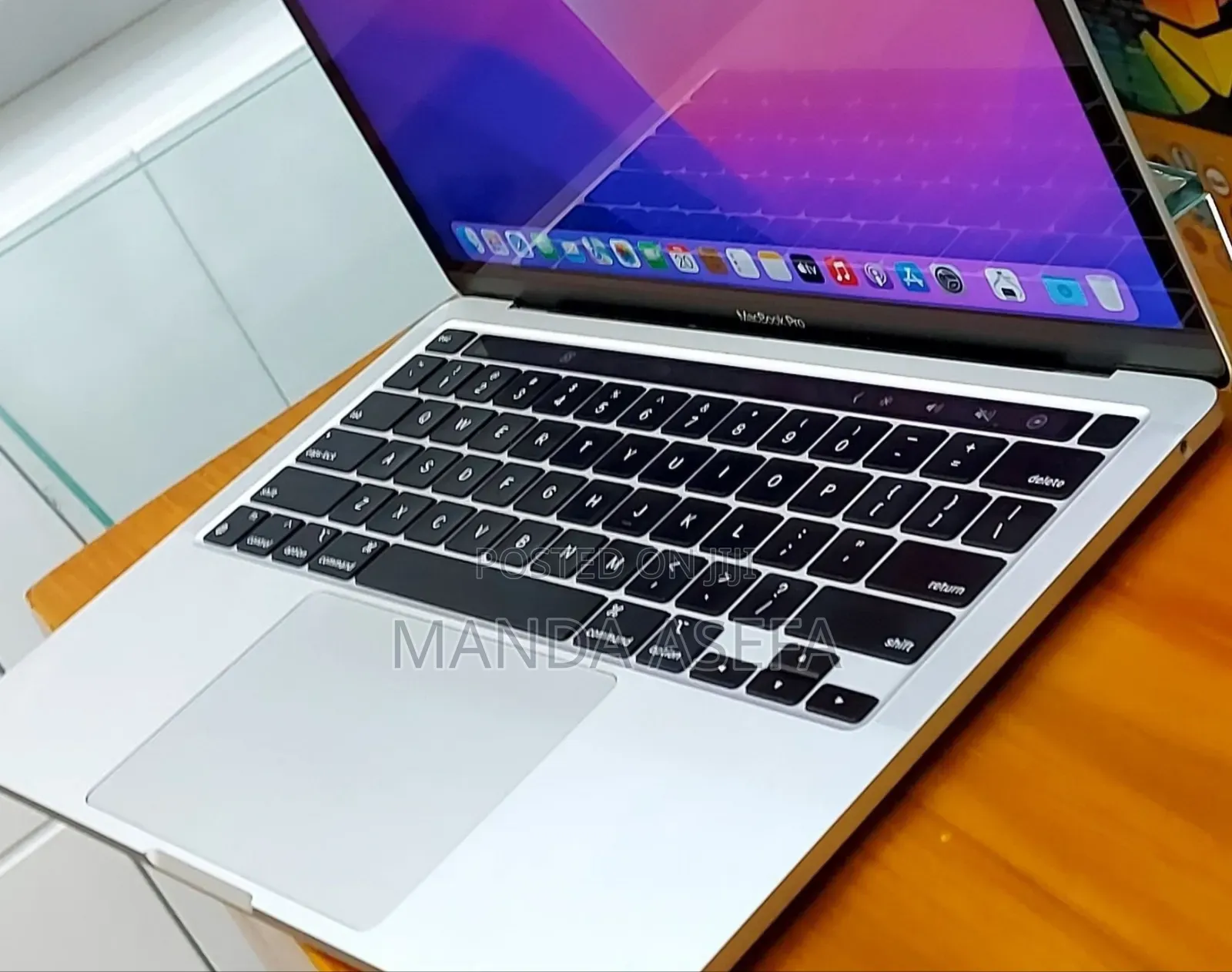 New Laptop Apple MacBook Pro M1 8GB Apple M1 SSD 512GB