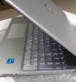 New Laptop HP Stream Notebook 8GB Intel Core I3 SSD 1T