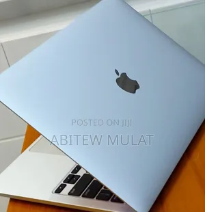 New Laptop Apple MacBook Pro M1 8GB Apple M1 SSD 512GB