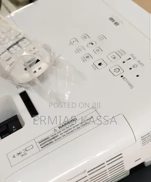 Brand New Epson Projector
With Manual Cd and Cartoon